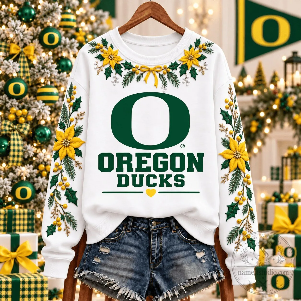 Oregon Ducks Christmas Team Spirit Floral Embroidered Crewneck Sweatshirt